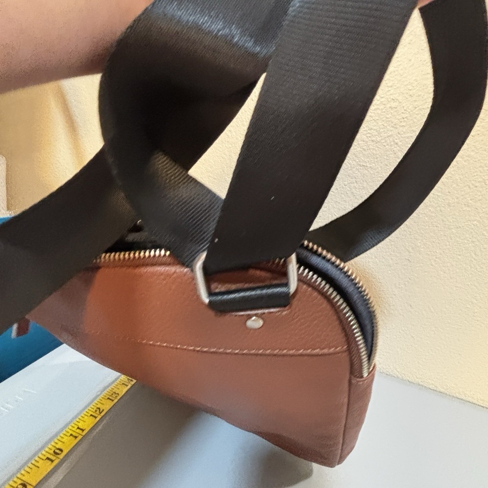 Bugatti Horizon 2 Blackbook Leather Crossbody Bag In Cognac Adjustable Straps - Picture 12 of 16